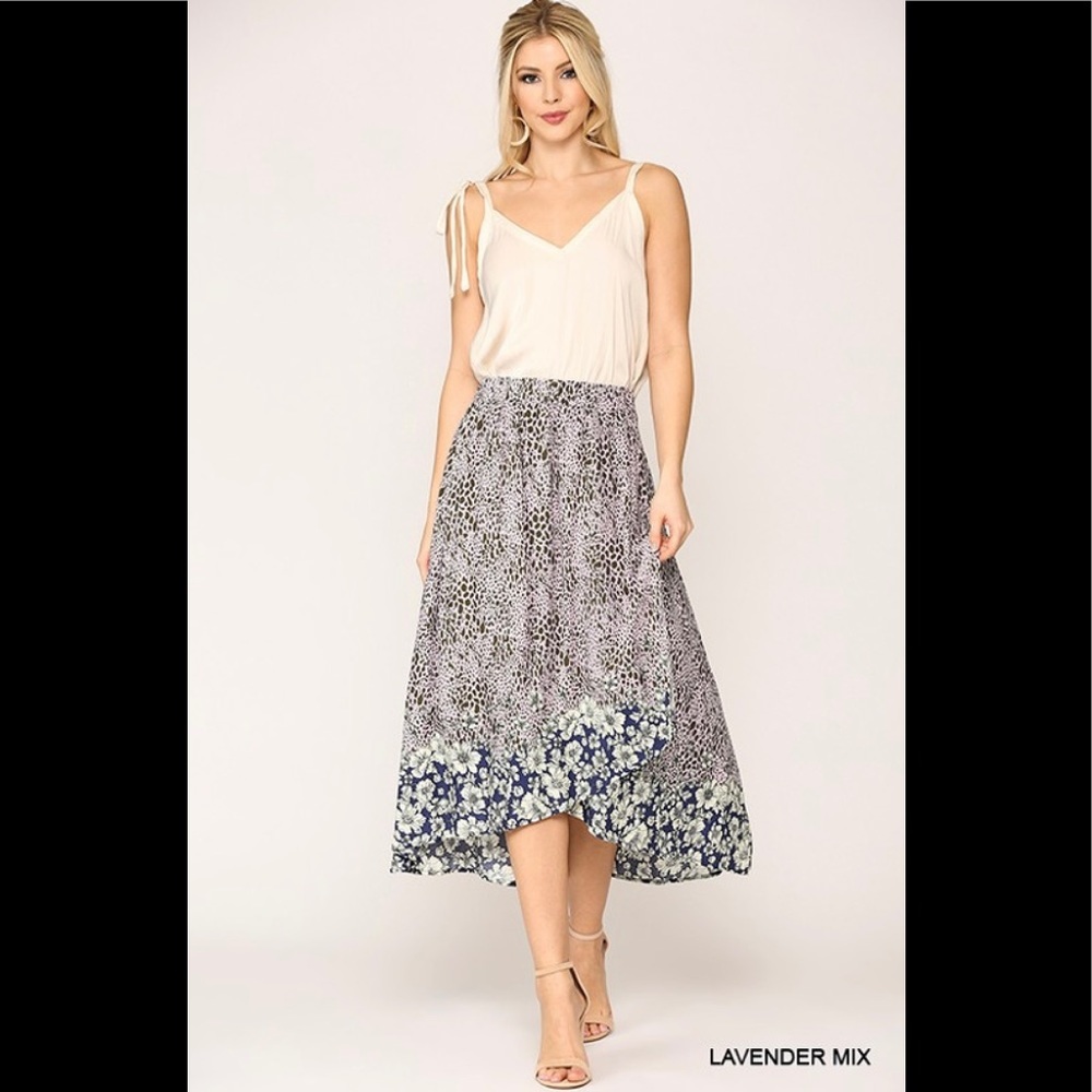 Animal border print midi skirt.